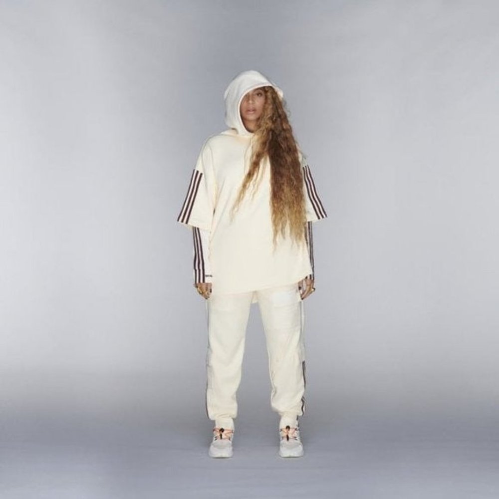 Ivy Park x Adidas Drip 1 Cream Short Sleeve Hoodie - Picture 7 of 7